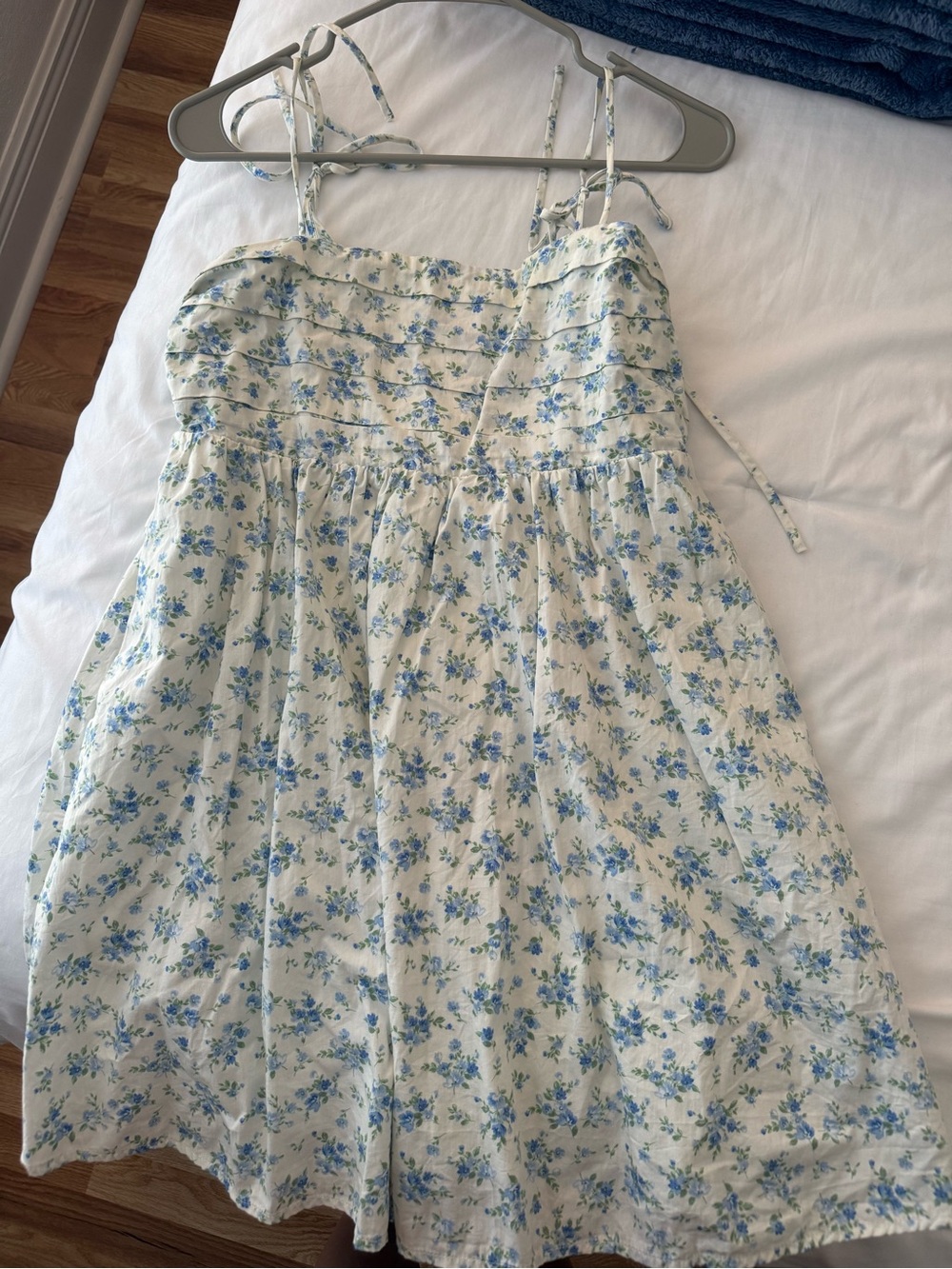 Francesca's Collections Bobbi White Sundress with Blue Floral Print and Pleats